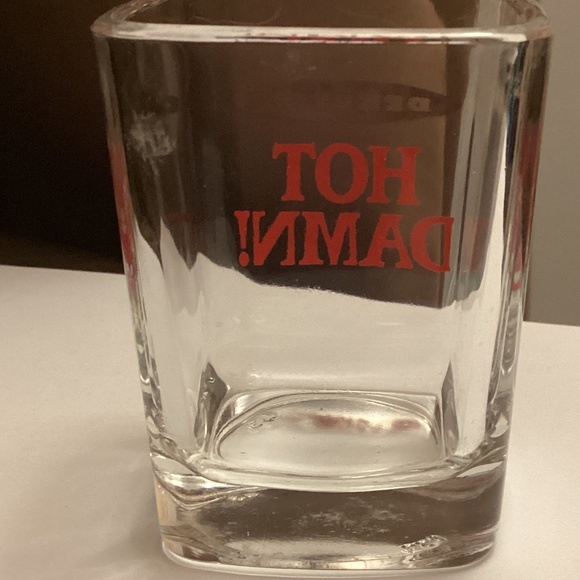 Dekuyper HOT DAMN! Shot glass - Picture 2 of 4